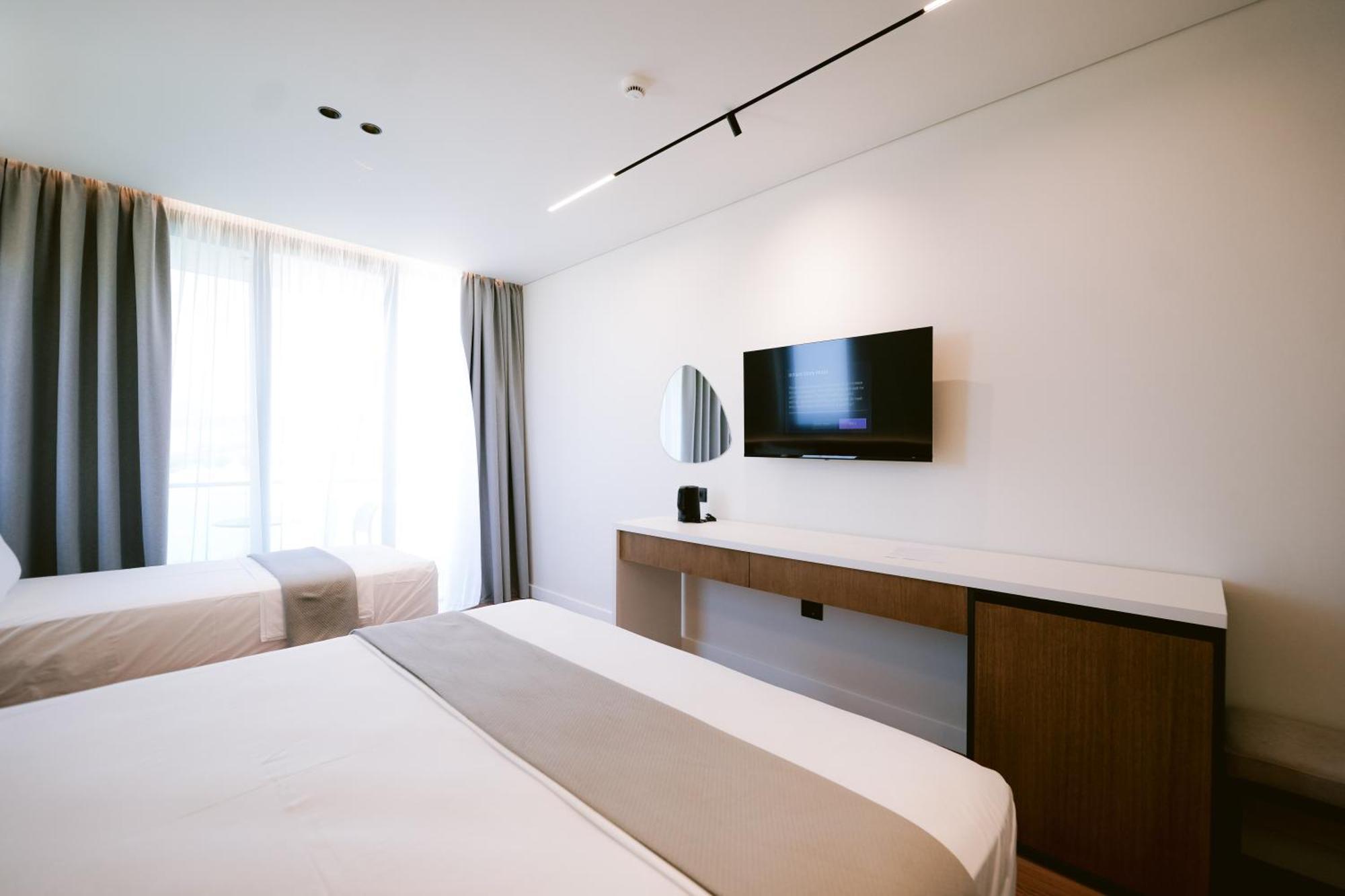 Euro Hotel Ksamil Buitenkant foto