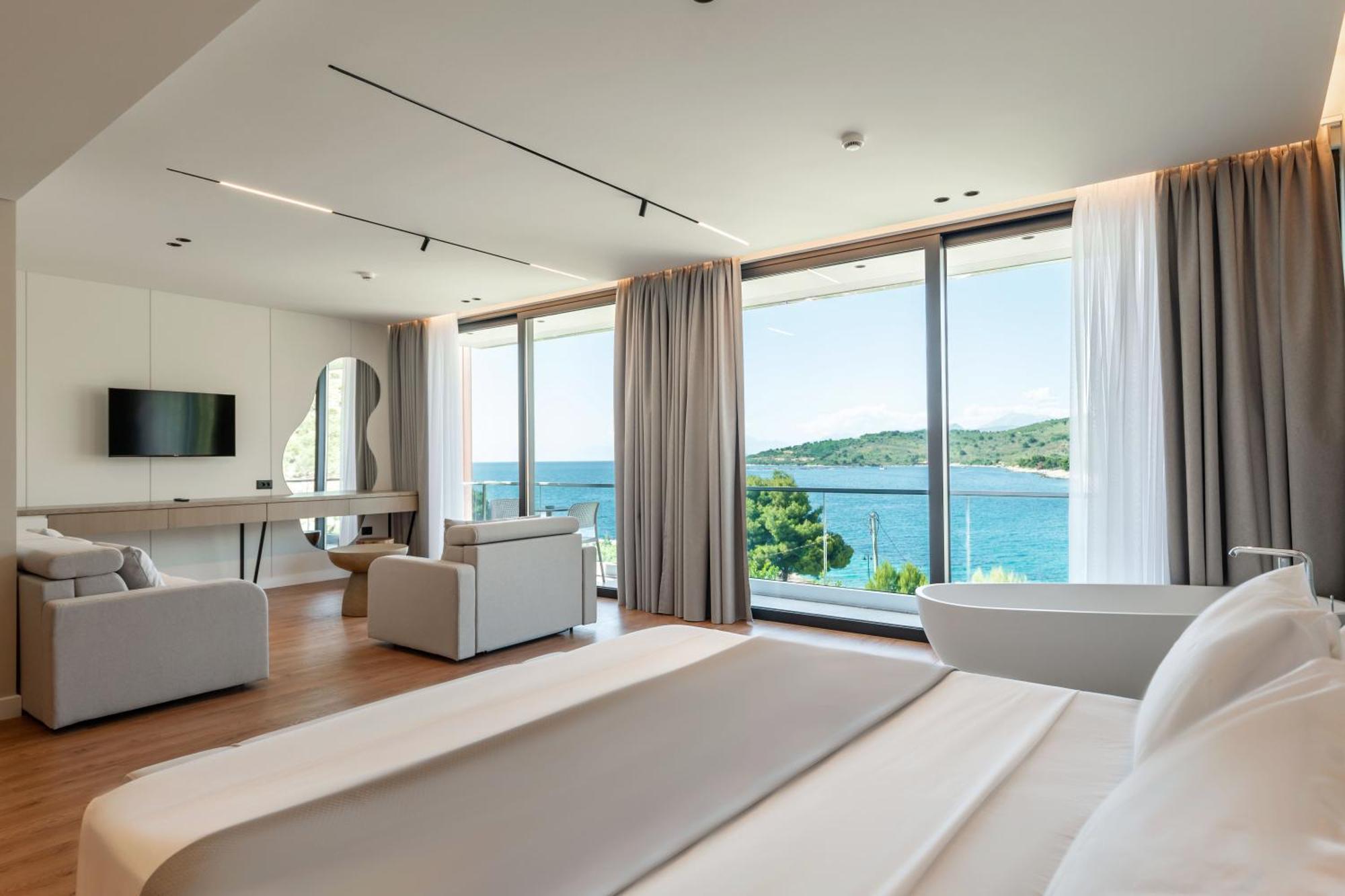 Euro Hotel Ksamil Buitenkant foto