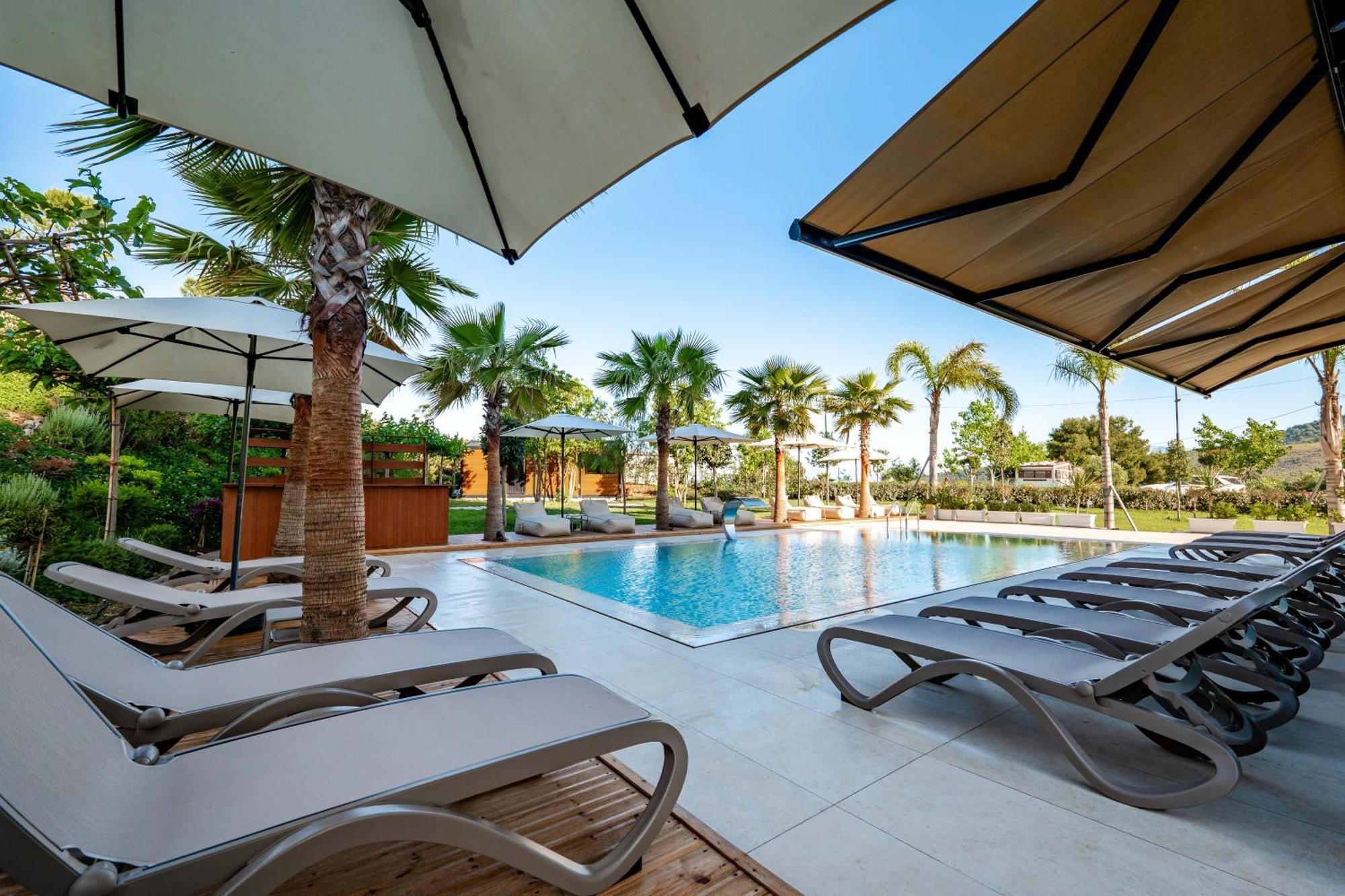 Euro Hotel Ksamil Buitenkant foto